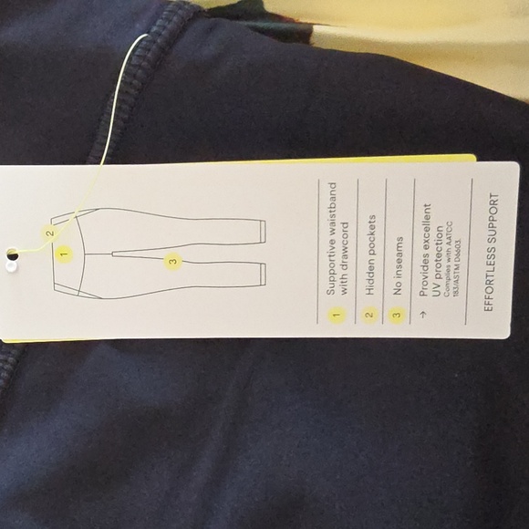 All In Motion Black Effortless Support High Rise 7/8 Legging Size Large NWT - Picture 8 of 8